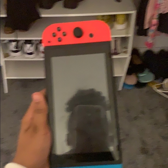 Nintendo switch - Picture 2 of 5